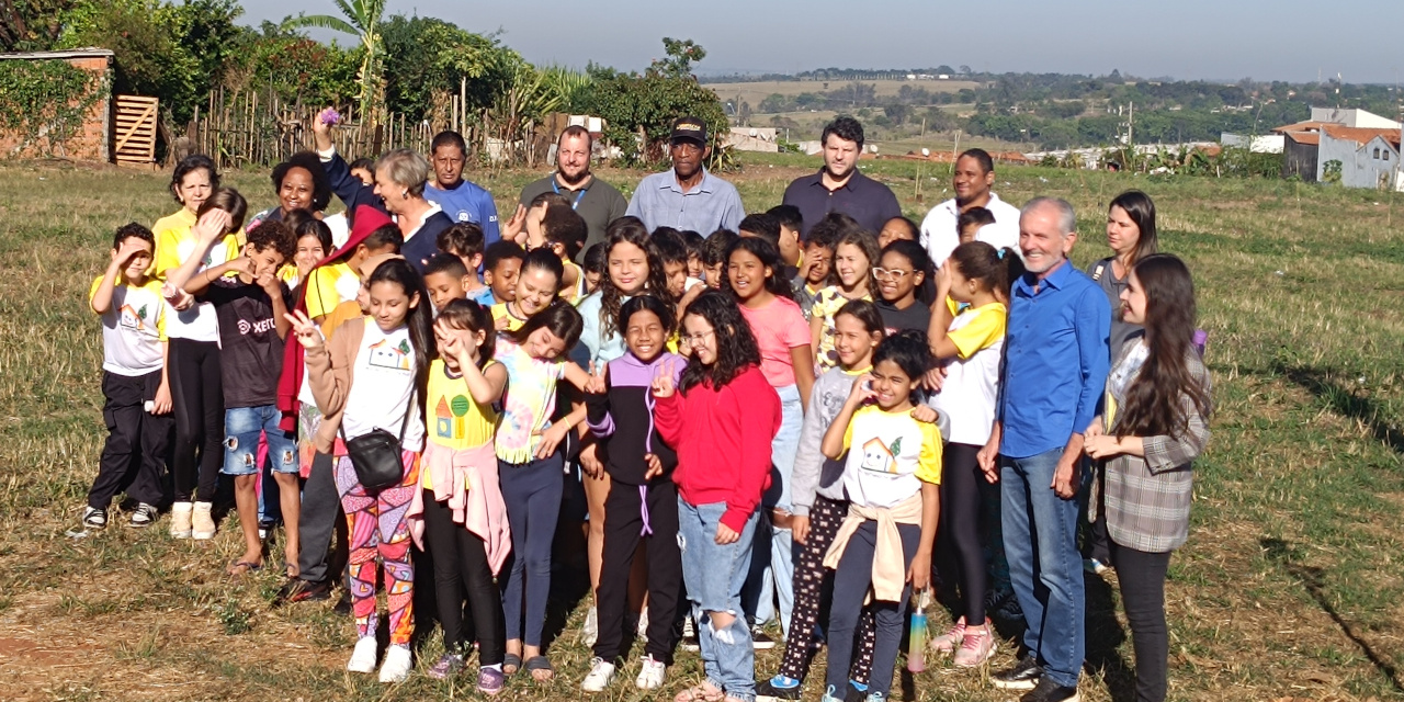 Iniciativa contou com a participação dos alunos da escola Profª Evangelina Mauro