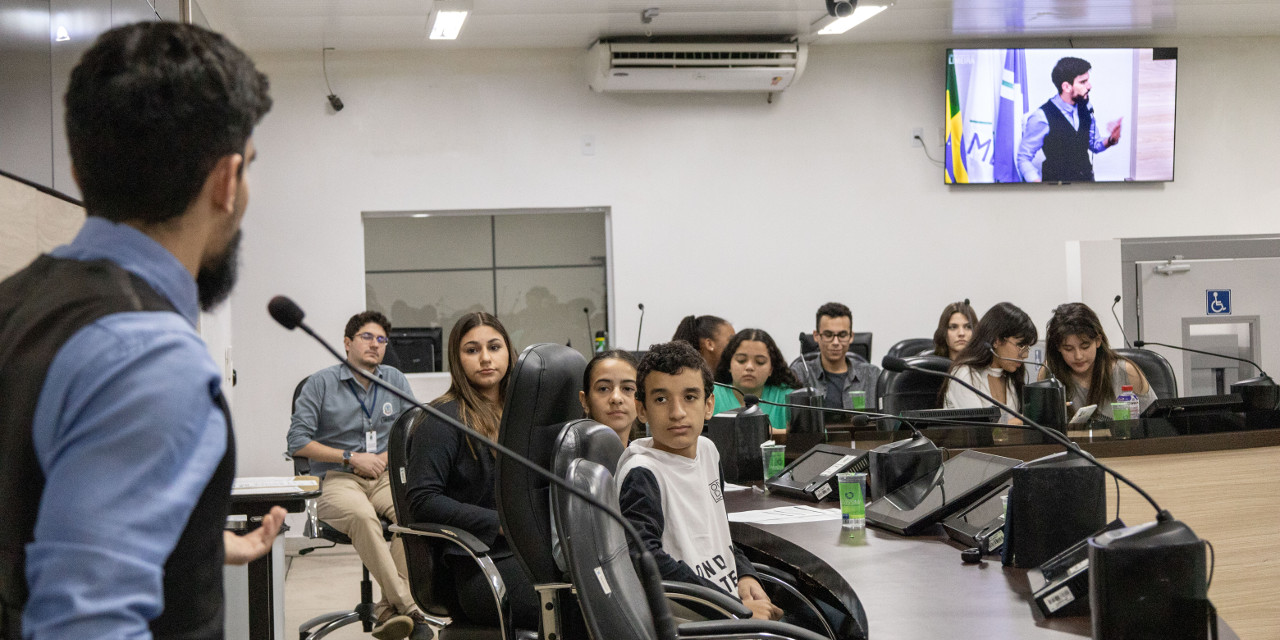 Cidadão legislador Maurício Gonçalves participa da Tribuna Livre