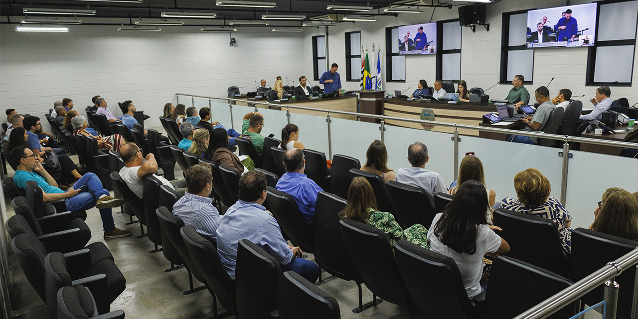 Sessão ordinária: quatro projetos aprovados nesta segunda-feira (10/2)